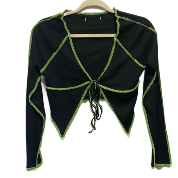 Tops - Shein Black Green Trim Cropped Tie Front Long Sleeve Top